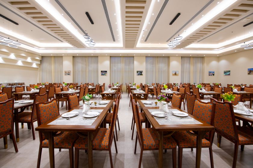 Rozana Hotel muscat - restaurant