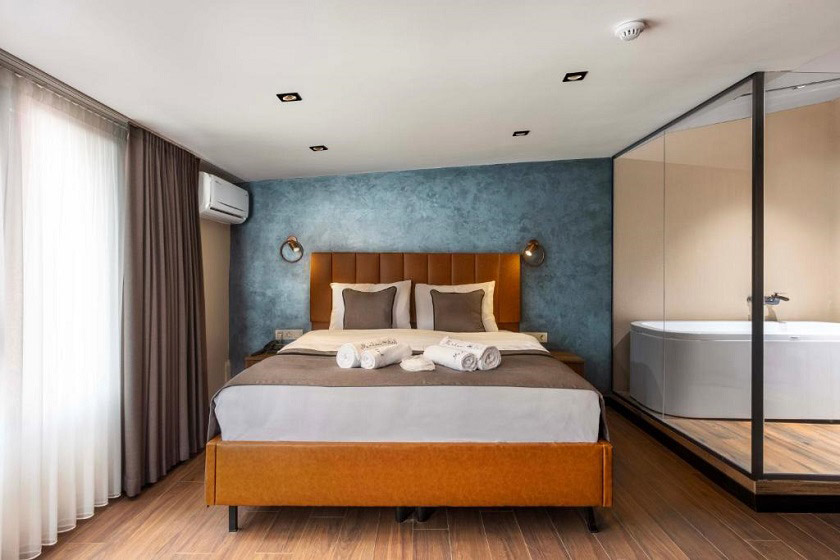 Marlon Hotel Istanbul - Queen Room with Spa Bath