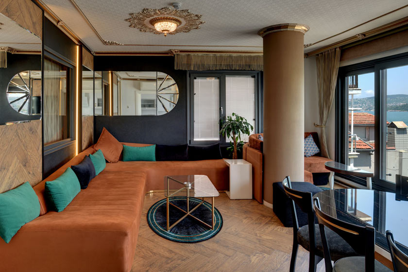  Emirganli Suites Istanbul - Family Condo, 3 Bedrooms, Sea View, Beachfront