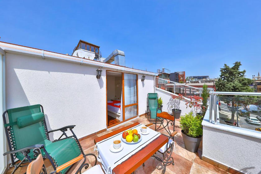 Senatus Hotel - Special Class Istanbul - Deluxe Double Room with Balcony