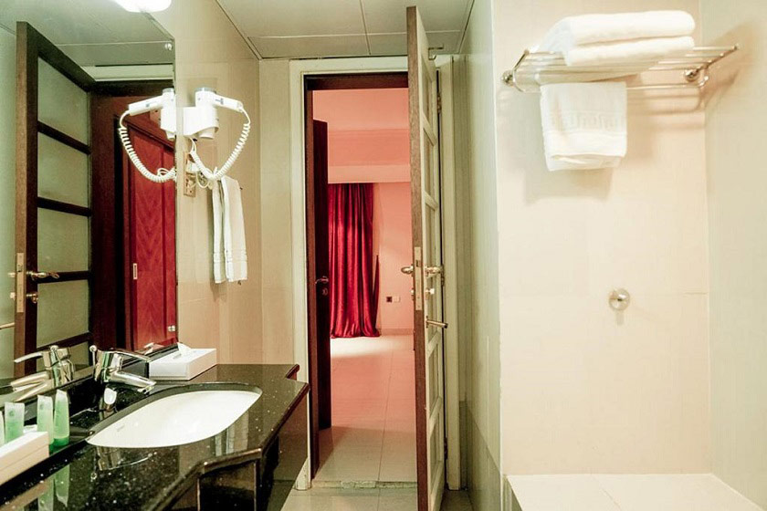 La Rosa Hotel Oman Muscat - Room