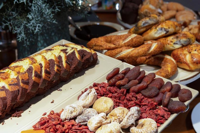 Buem Hotel Kosuyolu Istanbul - breakfast 