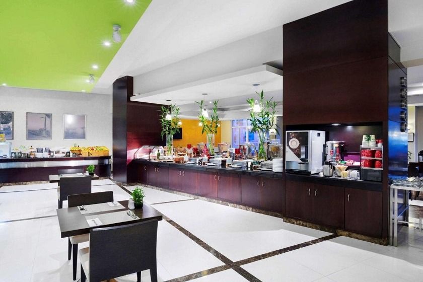 Ibis Muscat - Restaurant