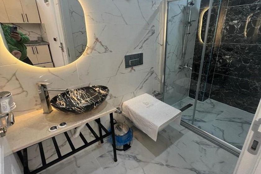 Ninova Boutique Hotel Istanbul - Deluxe Double Room with Balcony and Sea View