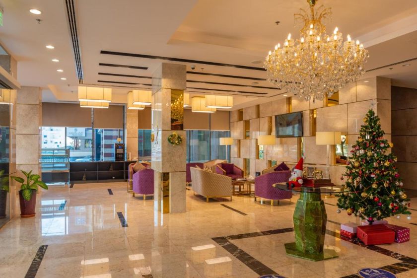 Royal Crown Hotel muscat - lobby