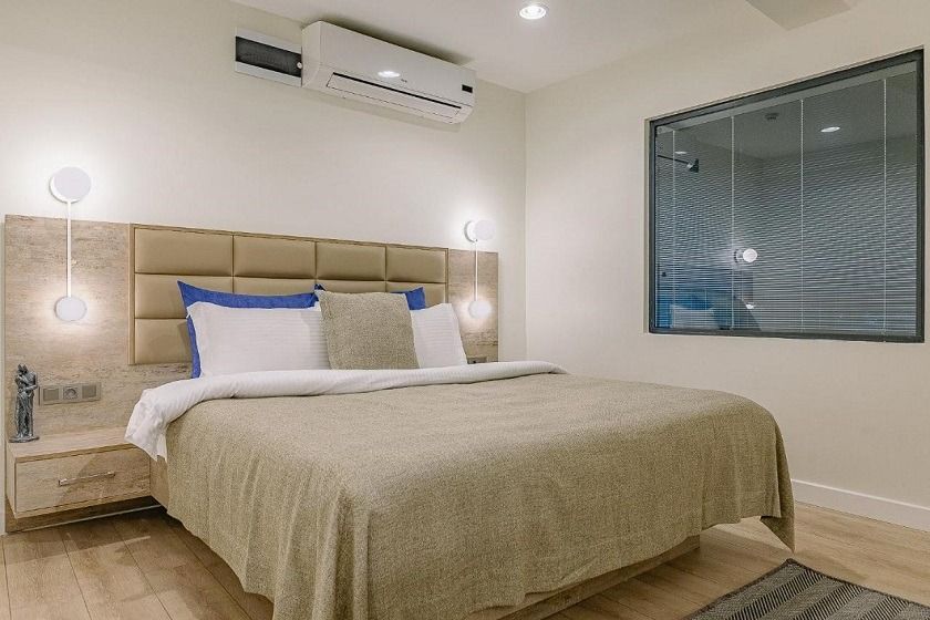The Wilson Galata Hotel Istanbul - King Suite with Spa Bath