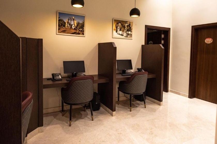 Rozana Hotel muscat - Business centre