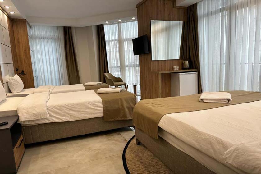 Pars Palas Hotel van - Deluxe Quadruple Room