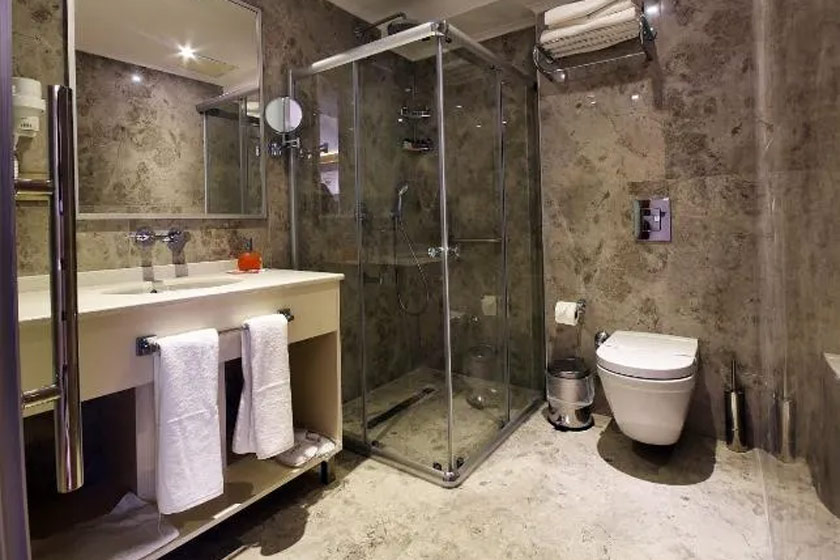 The Elegant Hotel Istanbul - Superior Triple Room