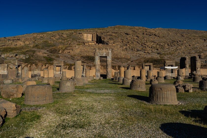 کاخ صد ستون