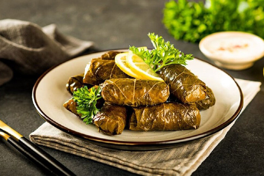 دلمه برگ مو. منبع عکس: وبسایت شادیما. عکاس: نامشخص