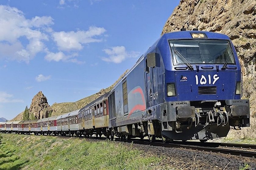 قطار تهران-وان از ۱۹ اسفندماه راه اندازی می‌شود