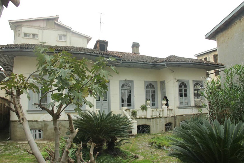 آسیب یکی از بناهای تاریخی گیلان در اثر بارش برف و باران