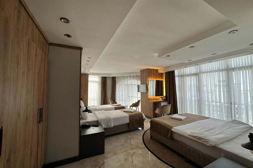 Pars Palas Hotel van - Deluxe Quadruple Room