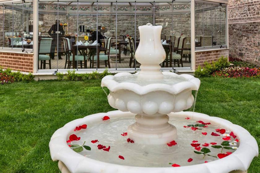 Enderun Hotel Istanbul - garden