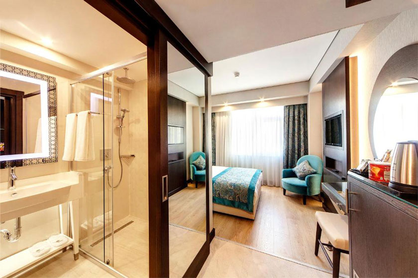 Mukarnas Taksim Hotel Istanbul - Standard Double Room with Balcony