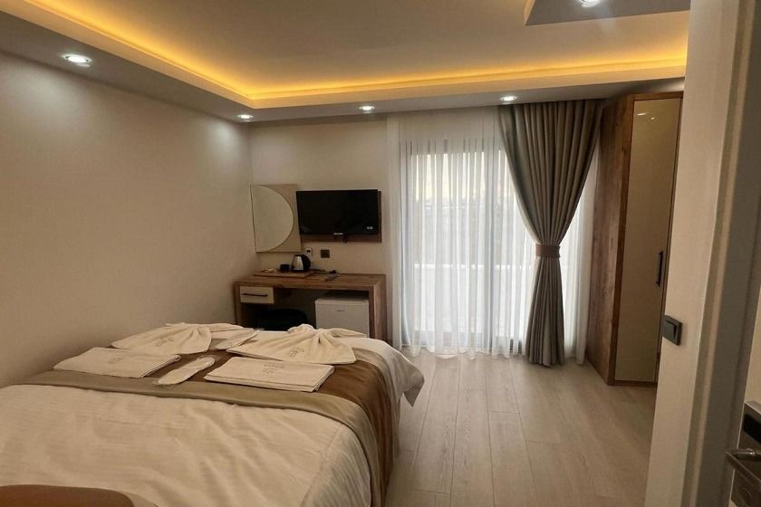 Ninova Boutique Hotel Istanbul - Deluxe Double Room with Balcony and Sea View