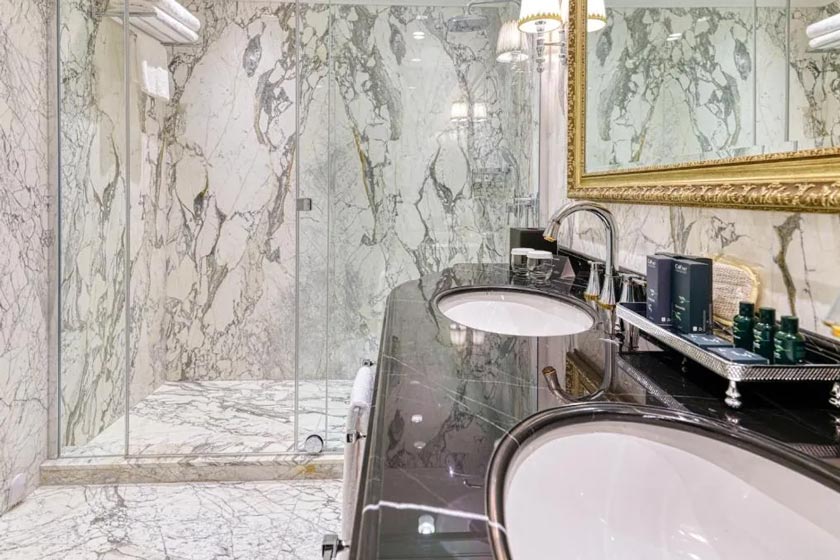 Dekalb Hotel Istanbul - Presidential Suite Room with Sea View and Terrace