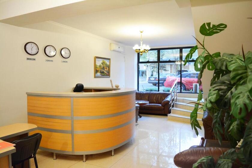 Family Hotel yerevan - reception