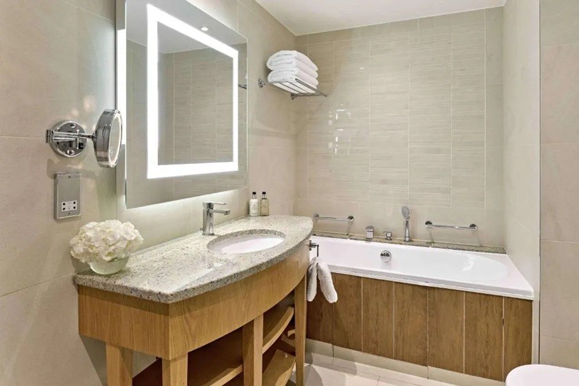 London Hilton on Park Lane London - Mayfair Suite