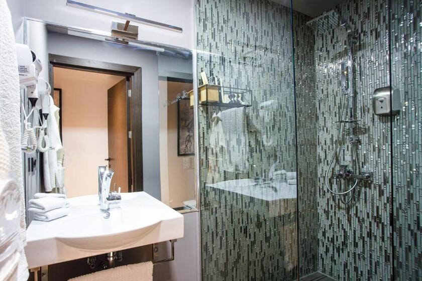 The Phoenix Boutique Hotel yerevan - room