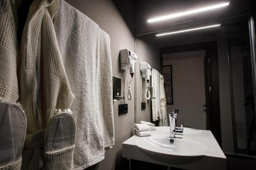 The Phoenix Boutique Hotel yerevan - room