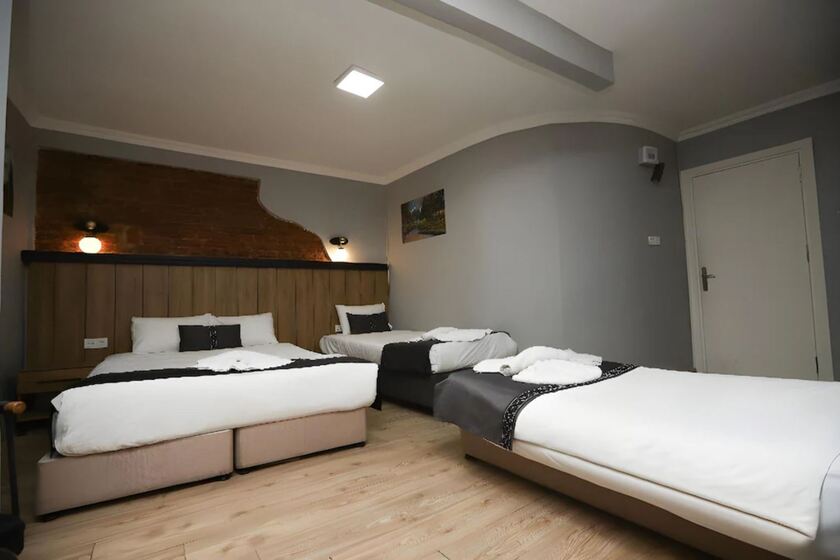 La Pera Suites istanbul - Quadruple Room