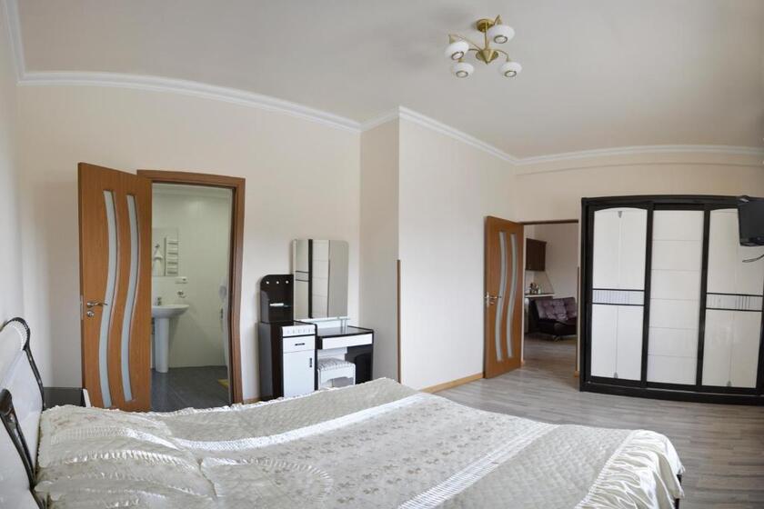 Family Hotel yerevan - room