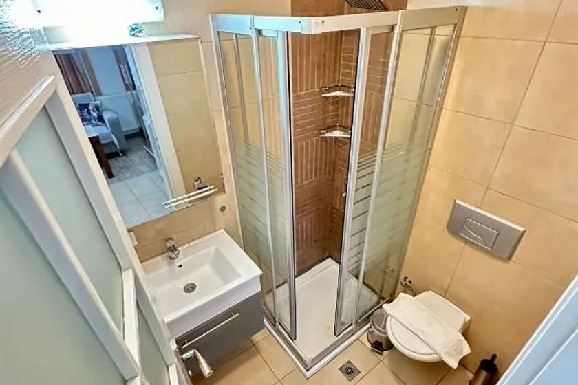 Elegance Aparts Cihangir Istanbul - Deluxe Triple Room