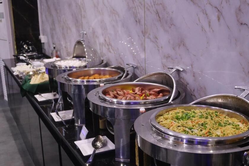 GSS Avenue Hotel EX Delmon Hotel dubai - breakfast