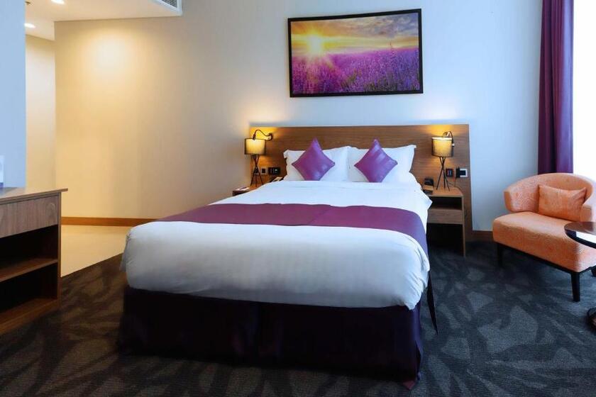 Park Regis Business Bay dubai - room