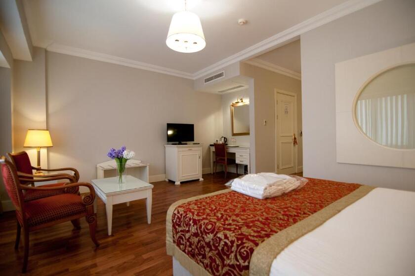 Taksim Metropark Hotel istanbul - Deluxe Triple Room