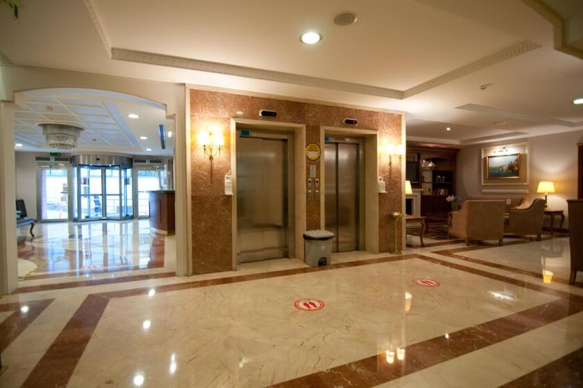 Taksim Metropark Hotel istanbul - lobby