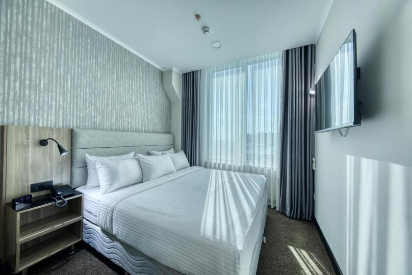 Expocore Hotel yerevan - room