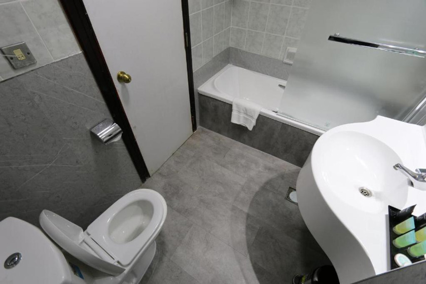 Knight Armour Hotel Dubai - Deluxe Single Room