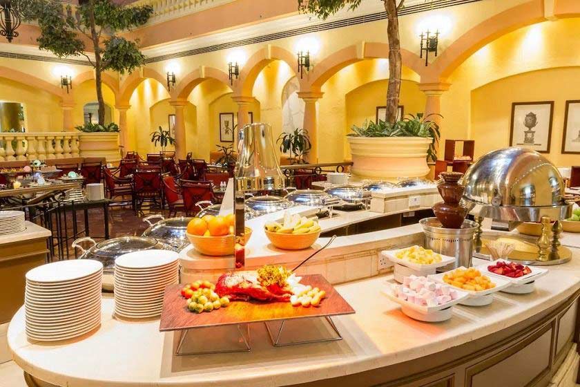 Grand Excelsior Hotel Deira - Food And Drink