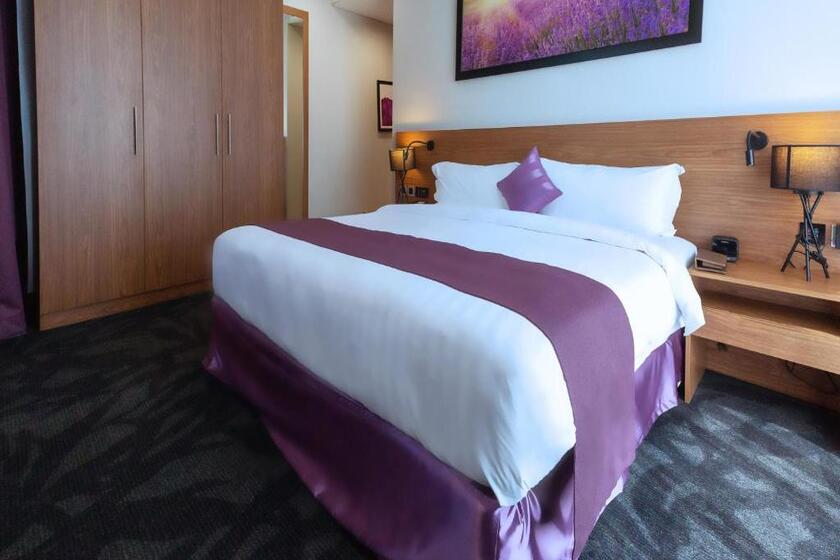 Park Regis Business Bay dubai - room