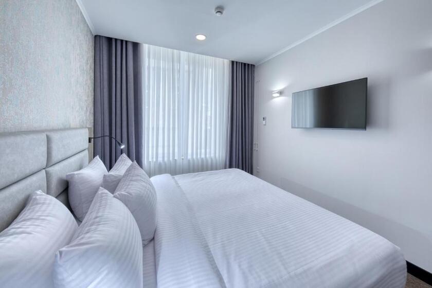 Expocore Hotel yerevan - room