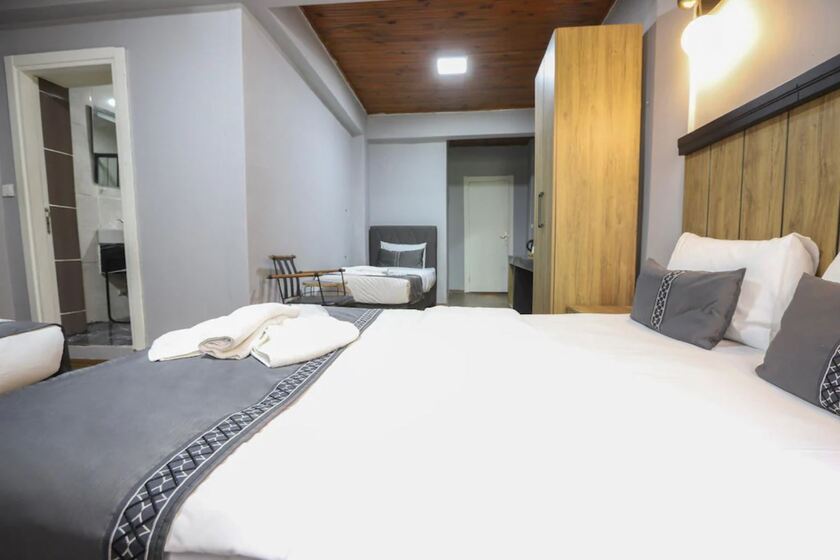 La Pera Suites istanbul - Quadruple Room