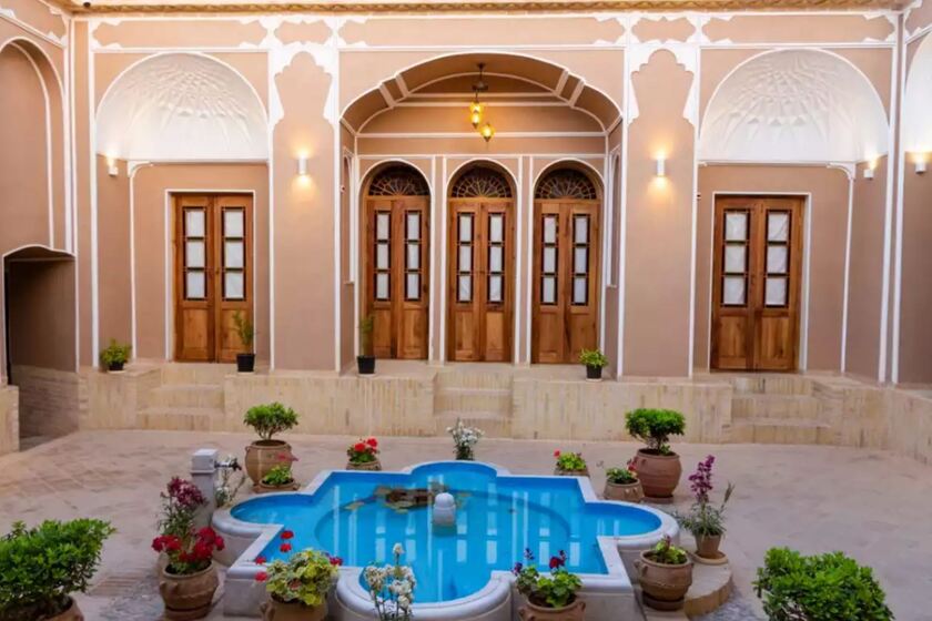 هتل بوتیک کتروا یزد - نما