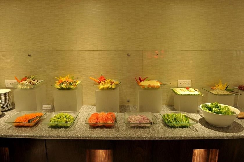 Carlton Tower Hotel Dubai - Food and Drink