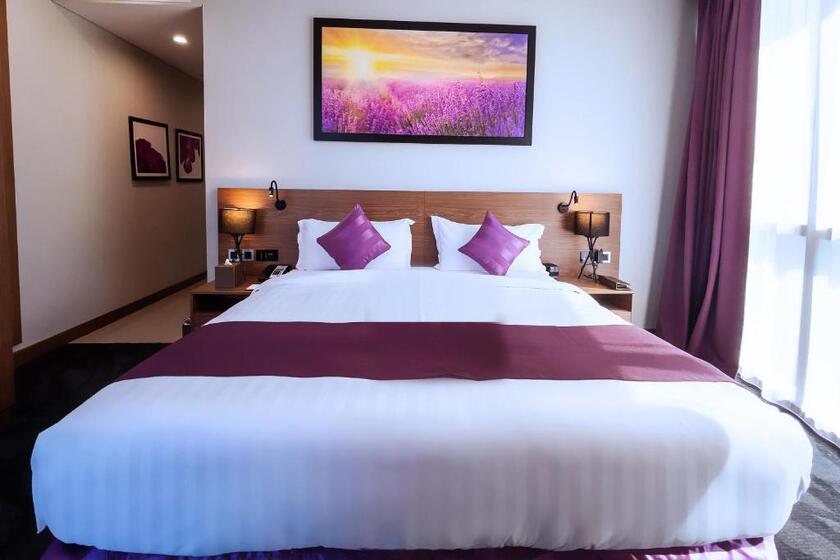 Park Regis Business Bay dubai - room
