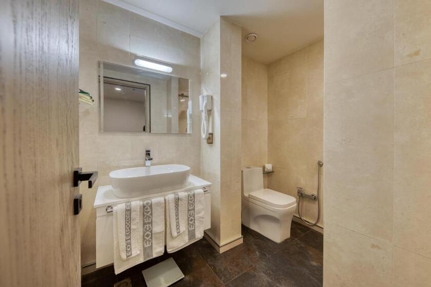 Expocore Hotel yerevan - room