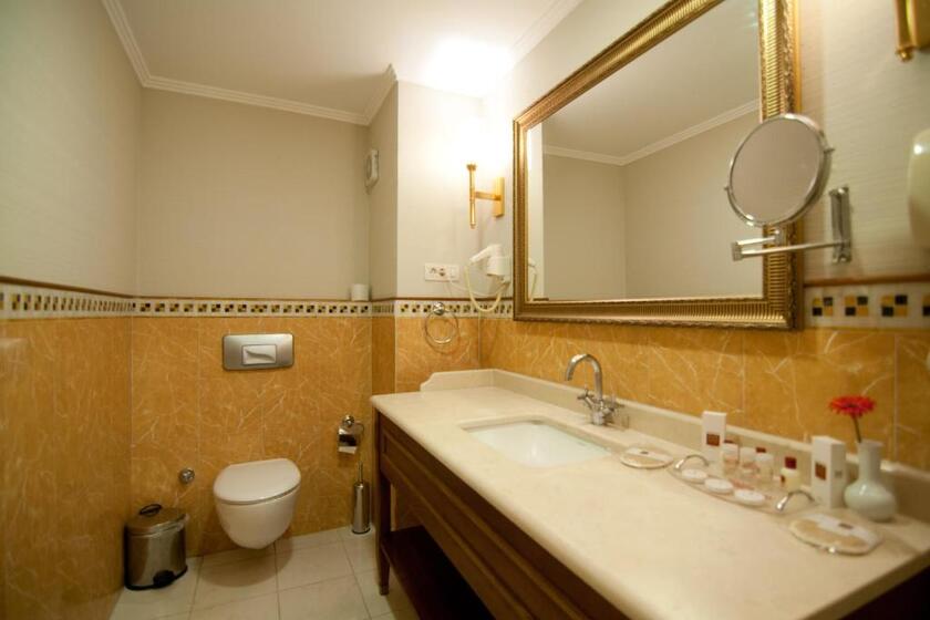 Taksim Metropark Hotel istanbul - Deluxe Triple Room
