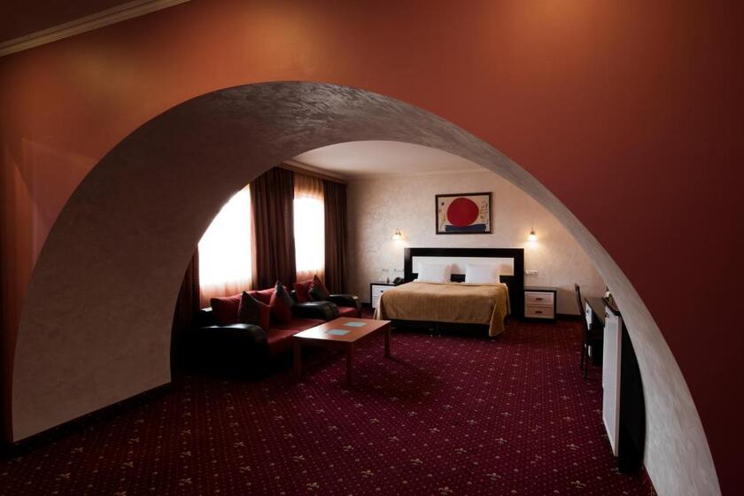 Erebuni Hotel Yerevan - suite