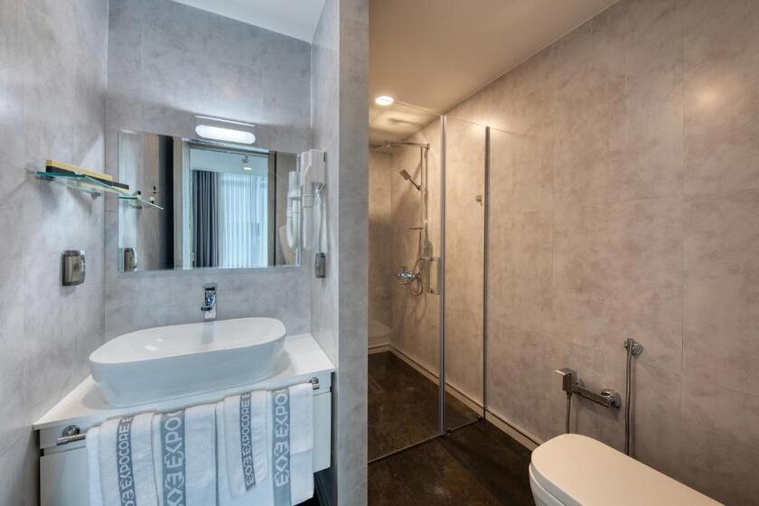 Expocore Hotel yerevan - room