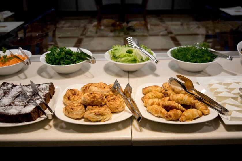 Taksim Metropark Hotel istanbul - breakfast