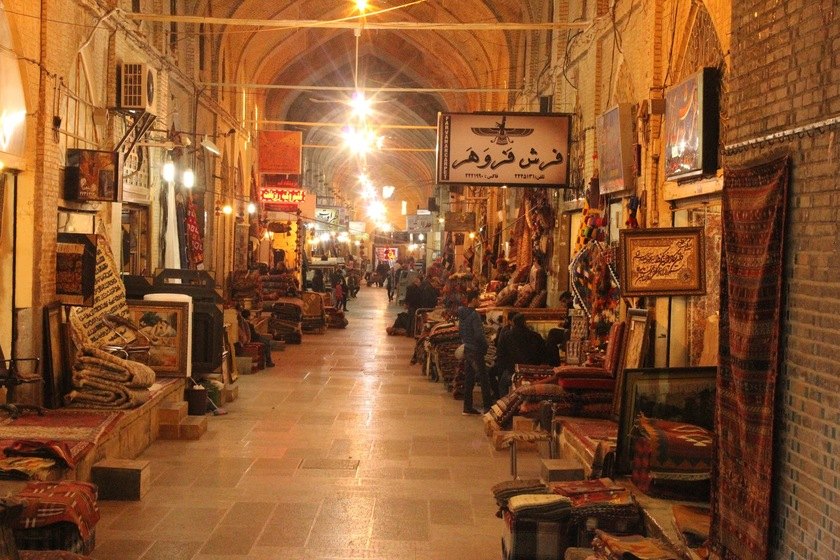 بازار وکیل شیراز. منبع عکس: گوگل‌مپ. عکاس: حمیدرضا کرمی