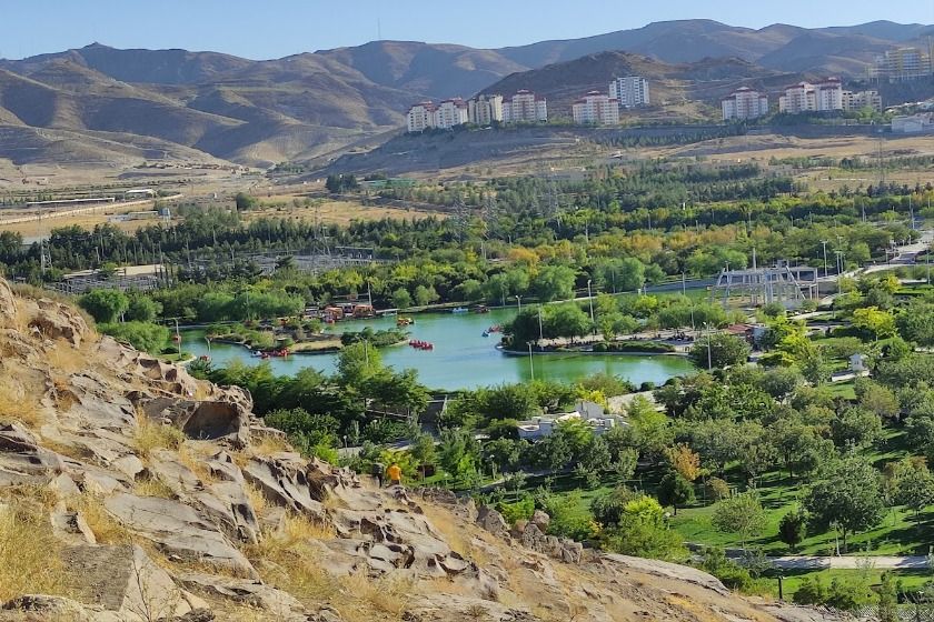 پارک کوهسنگی. منبع عکس: گوگل‌مپ. عکاس: محمدمهدی