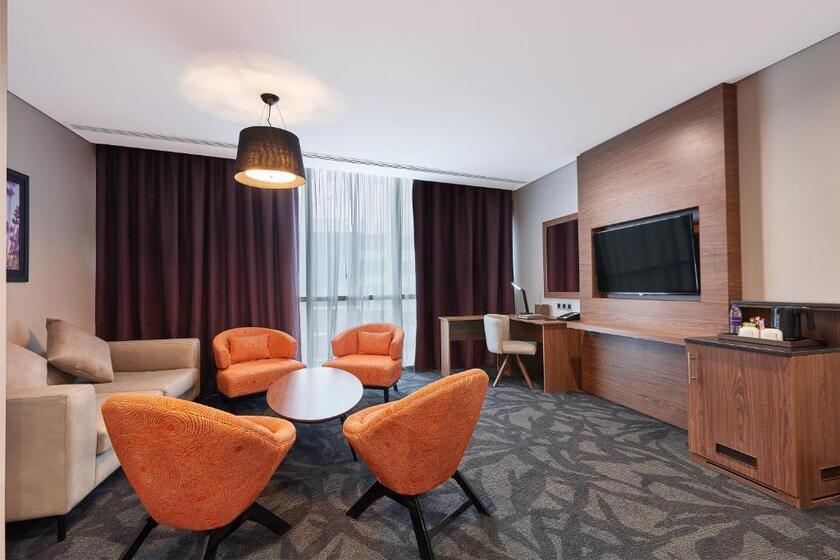 Park Regis Business Bay dubai - room